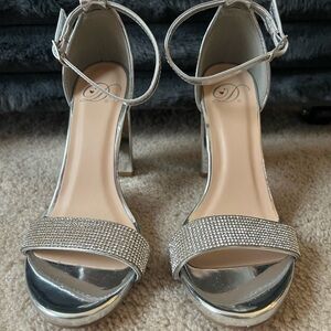 Brand new- Elegant Silver Women's Heels